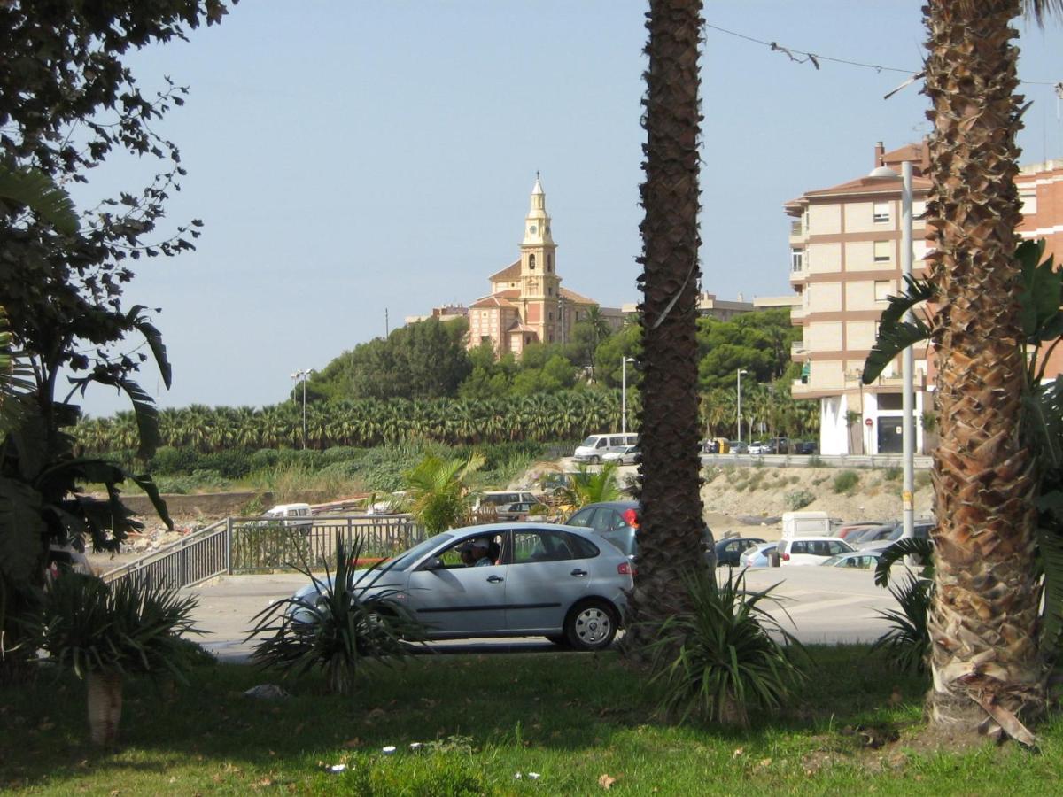 Hostal Tropical Motril Exterior photo