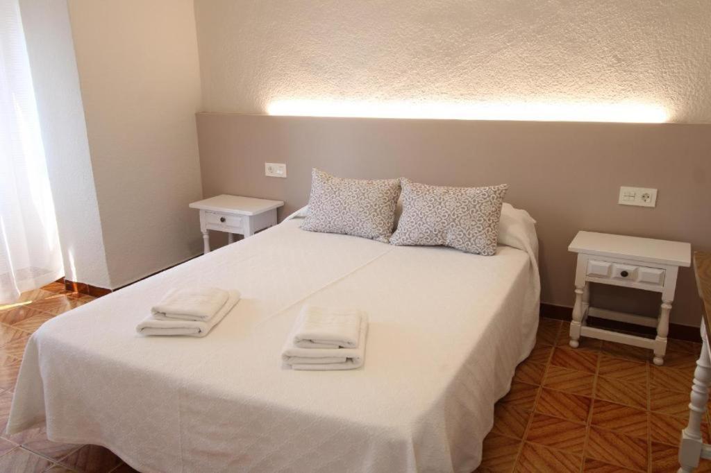 Hostal Tropical Motril Exterior photo